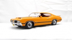 Revell 1/24 Oldsmobile 442 (1971)