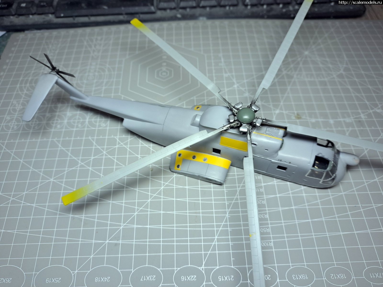 1723477382_20240812_191129.jpg : #1842945/ Sikorsky HH-3E Jolly Green Giant  Starfix 1/72  