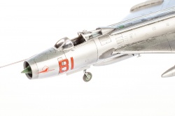 Modelsvit 1/72 -7