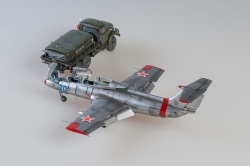 AMK 1/72 L-29 Delfin