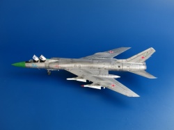 Trumpeter 1/72 -128