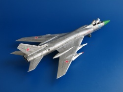 Trumpeter 1/72 -128