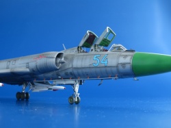 Trumpeter 1/72 -128