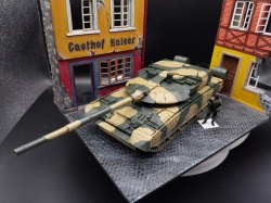 Amusing Hobby 1/35 Object640 Black Eagle -  