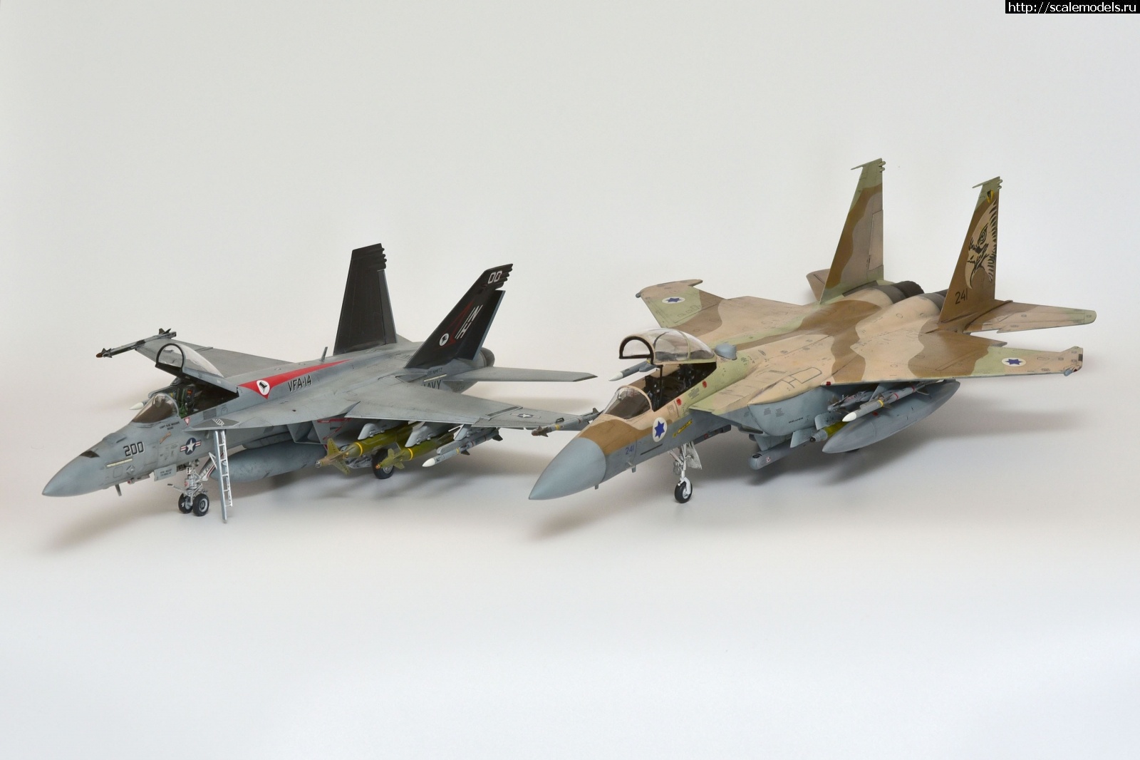 1730453312_12.jpg : #1853486/ F/A-18E VF-14 "Tophatters" 1:48 Meng !  