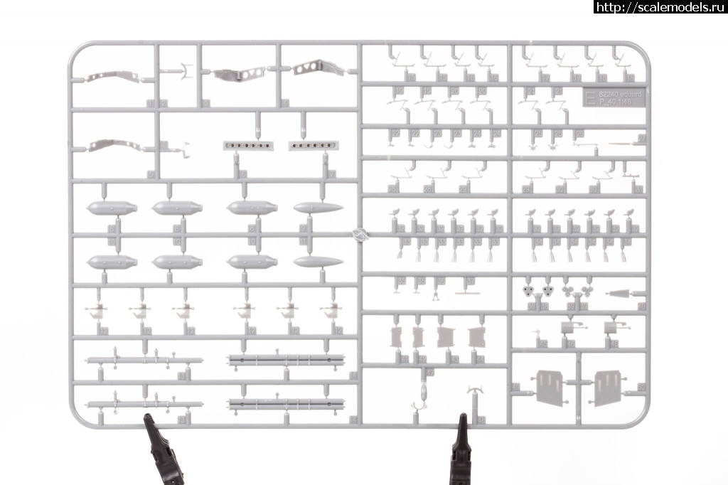 1735377839_scale_2400-15.jpeg :  Eduard 1/48 P-40E Kittyhawk  