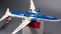  1/144 Boeing 737-800 -   