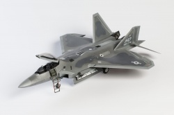 Fujimi 1/72 F-22 Raptor