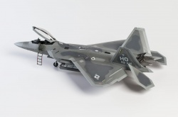 Fujimi 1/72 F-22 Raptor