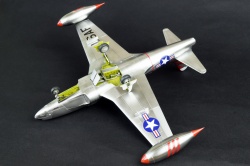 HobbyBoss 1/48 F-80C Shooting Star -  