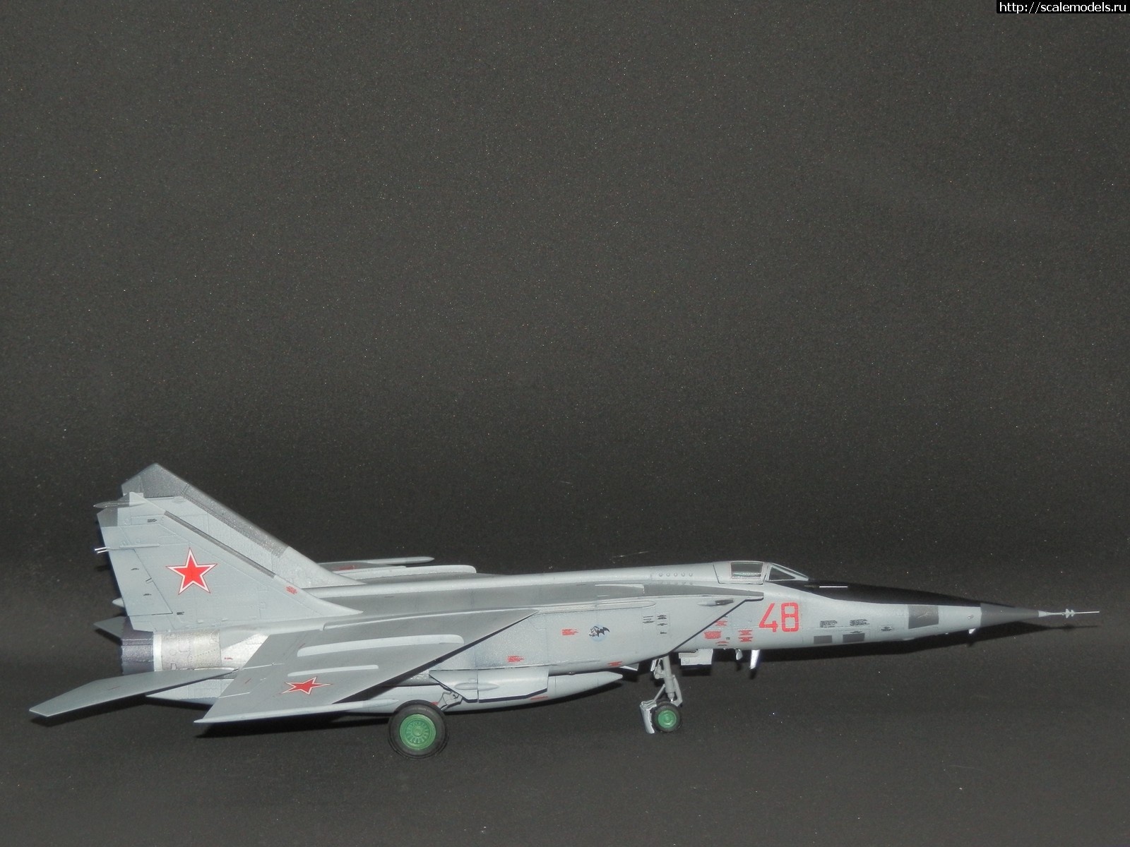 1739300228_ICM-mig-25rbf-146.jpg : #1867426/ -25 1/72 ICM !  