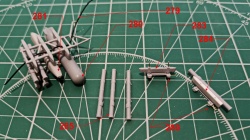 Hobby Boss+Heli-Resin Kits 1/72    -8-2