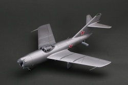 Modelsvit 1/72 -320 -    