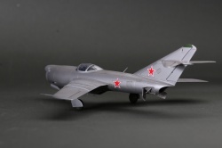 Modelsvit 1/72 -320 -    