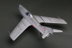 Modelsvit 1/72 -320 -    