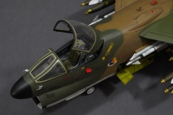 Trumpeter 1/32 LTV A-7D Corsair II