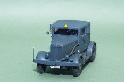 Tamiya 1/48 Hanomag SS-100 Gigant (Schweren Schleppen)