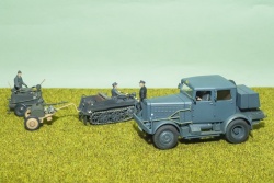 Tamiya 1/48 Hanomag SS-100 Gigant (Schweren Schleppen)