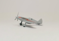 Dog Fighter Models 1/144 -200 1