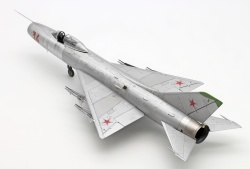 Trumpeter 1/48 -9