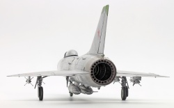 Trumpeter 1/48 -9