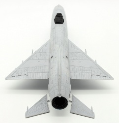 Trumpeter 1/48 -9