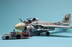 Trumpeter 1/72 A-6B Intruder