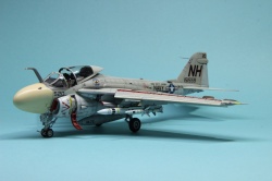 Trumpeter 1/72 A-6B Intruder