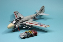 Trumpeter 1/72 A-6B Intruder