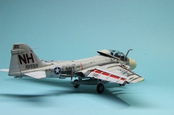 Trumpeter 1/72 A-6B Intruder