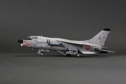 Academy 1/72 F-8E Crusader -  