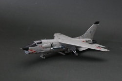 Academy 1/72 F-8E Crusader -  