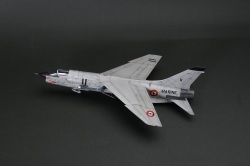 Academy 1/72 F-8E Crusader -  