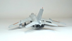 Trumpeter 1/72 Nanchang Q-5 -  