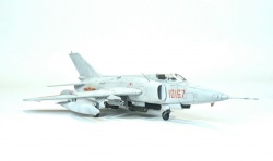 Trumpeter 1/72 Nanchang Q-5 -  