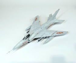 Trumpeter 1/72 Nanchang Q-5 -  