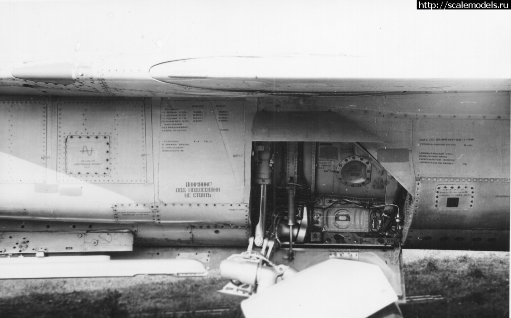 1743872037_MIG-23M-21-Khodynka-_28.jpg :  -23 21, .  0390206759,   