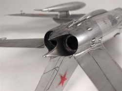 Trumpeter/Eduard 1/48 -19 -   