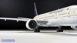  1/144 Boeing 777-300ER SAUDIA