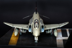 Zoukei-Mura 1/48 F-4S Phantom II -    ,    