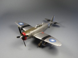 Tamiya 1/72 P-47D-23-RA Thunderbolt   