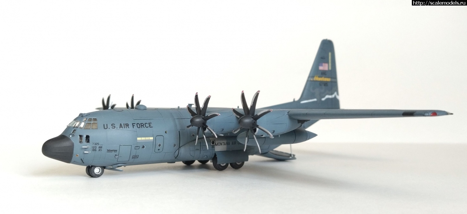 1746531447_1-130.jpg : #1878285/ C-130H Hercules G.W.H 1/144  