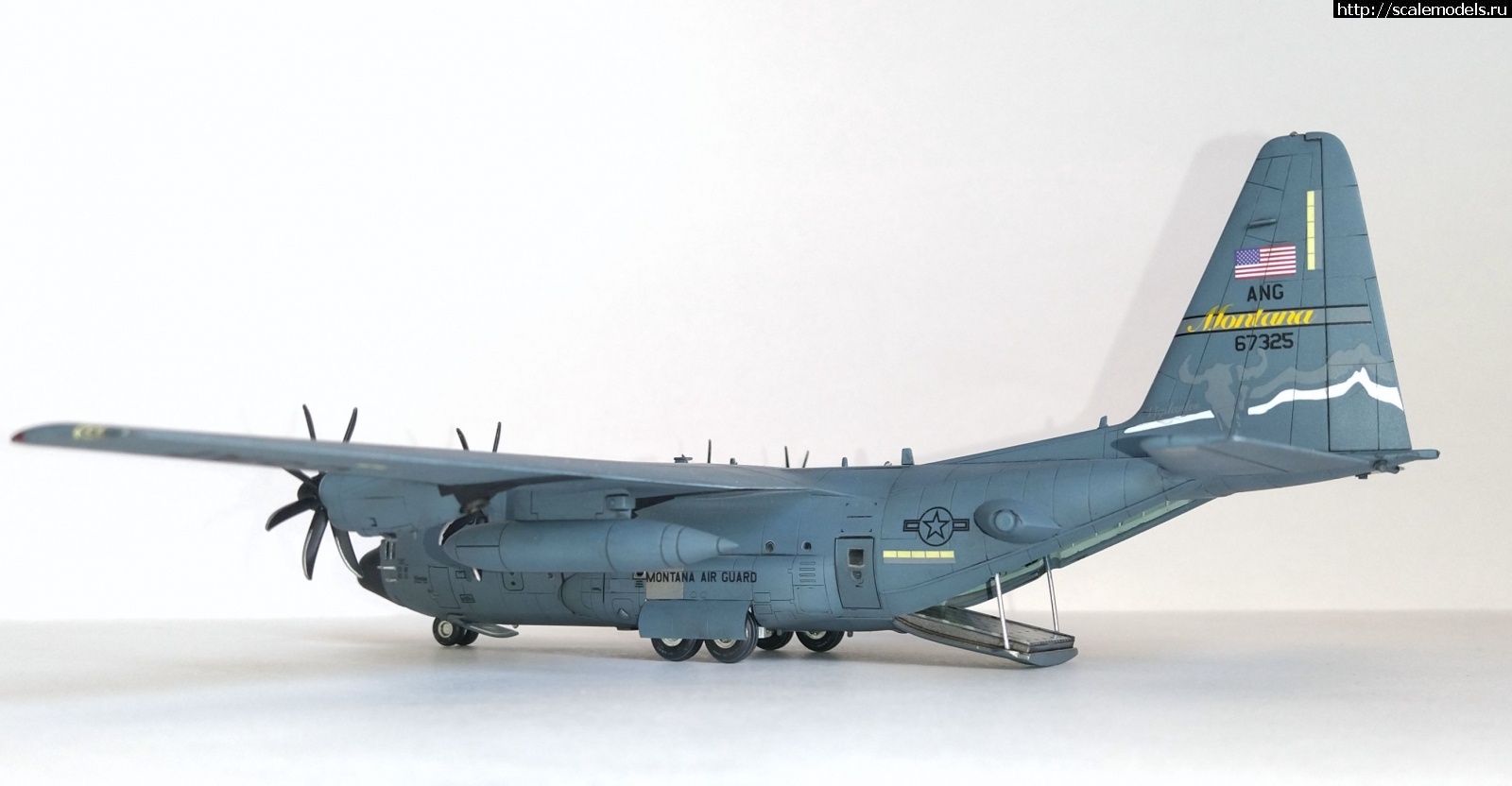 1746531451_4-130.jpg : #1878285/ C-130H Hercules G.W.H 1/144  
