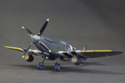 ICM 1/48 Spitfire Mk.IXC