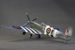 ICM 1/48 Spitfire Mk.IXC