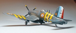 Italery 1/72 F4U-7 Corsar -  