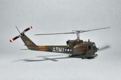 Italeri 1/72 Bell UH-1B Huey