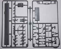    Trumpeter 1/35 UH-1B Huey