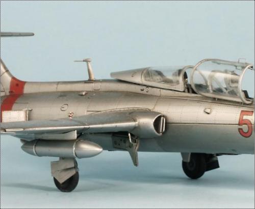 AMK 1/72 L-29 Delfin