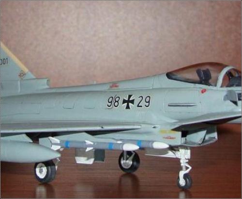 Revell 1/72 Eurofighter 2000